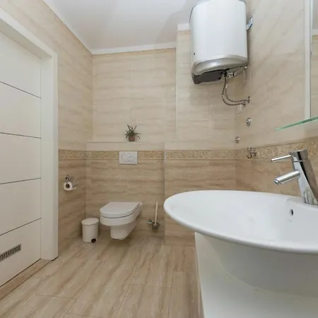Apartman Sunce 아파트 마카르스카
