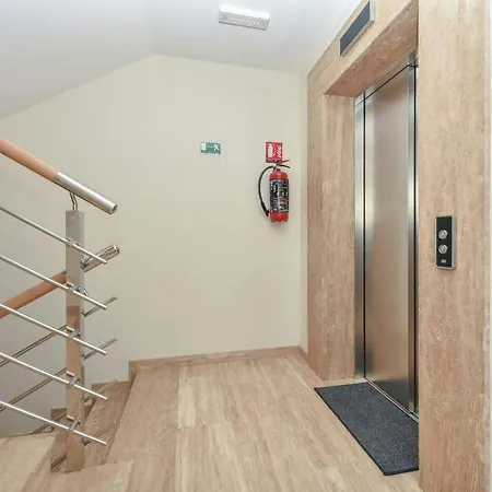 아파트 Apartman Sunce